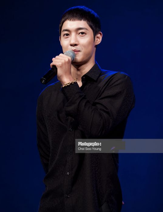 Cliquer pour voir l'image en taille réelle
==============
11-09-2013 Riverside Hôtel Seoul
11-09-2013 Riverside Hôtel Seoul