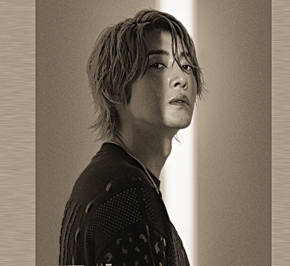 Kim_Hyun_Joong_BROWNS_LIGHT_PRISM_TIME_InPixio.jpg